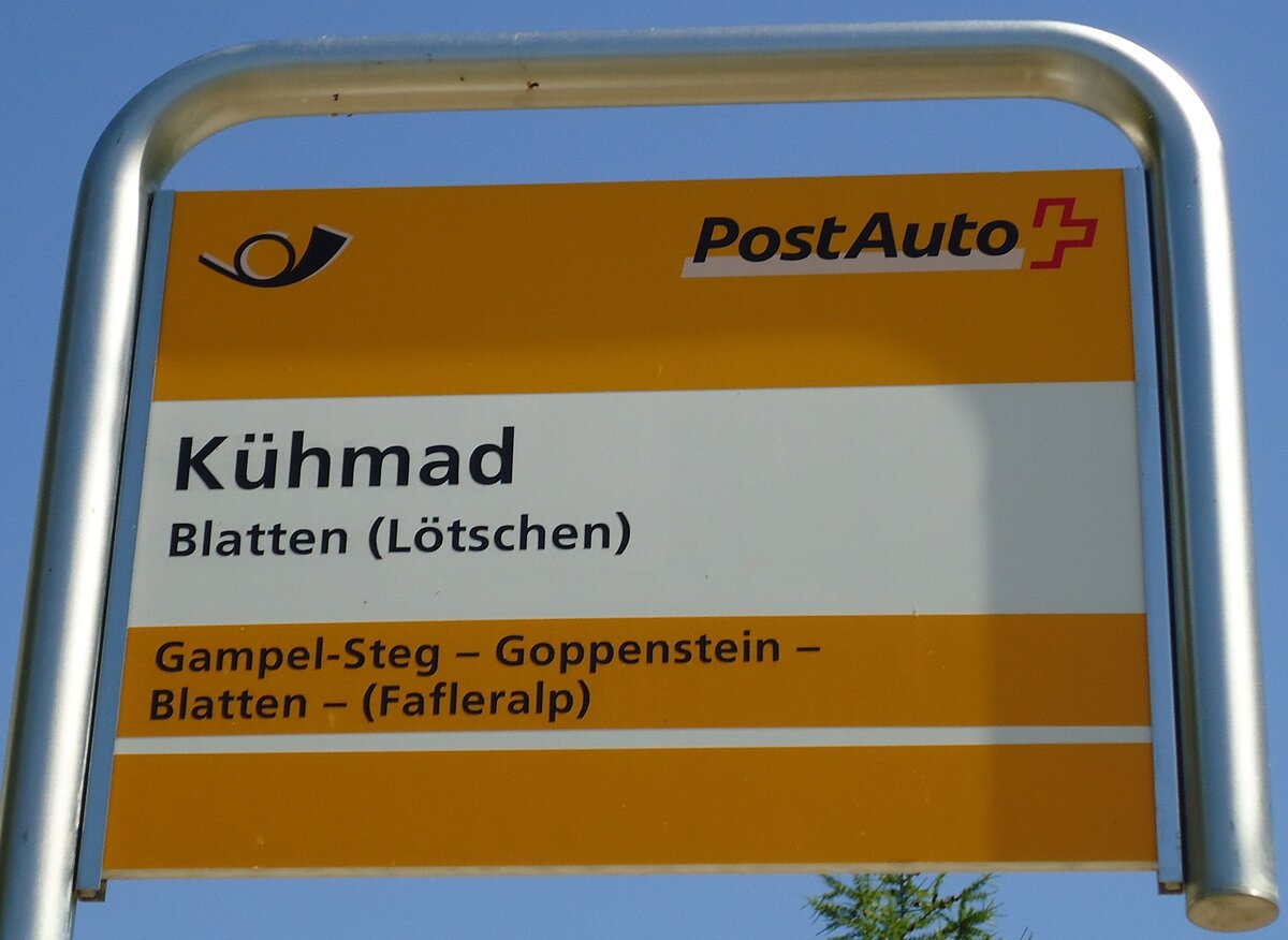 (146'242) - PostAuto-Haltestellenschild - Blatten (L�tschen), K�hmad - am 5. August 2013