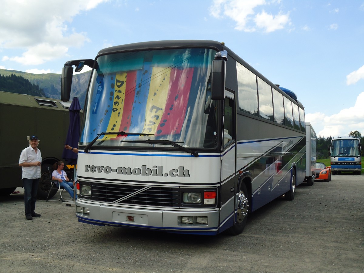 (146'359) - Glarner, Sch�nis - Volvo (ex AAGK Koppigen Nr. 23) am 17. August 2013 in Lenk, Metschbahnen