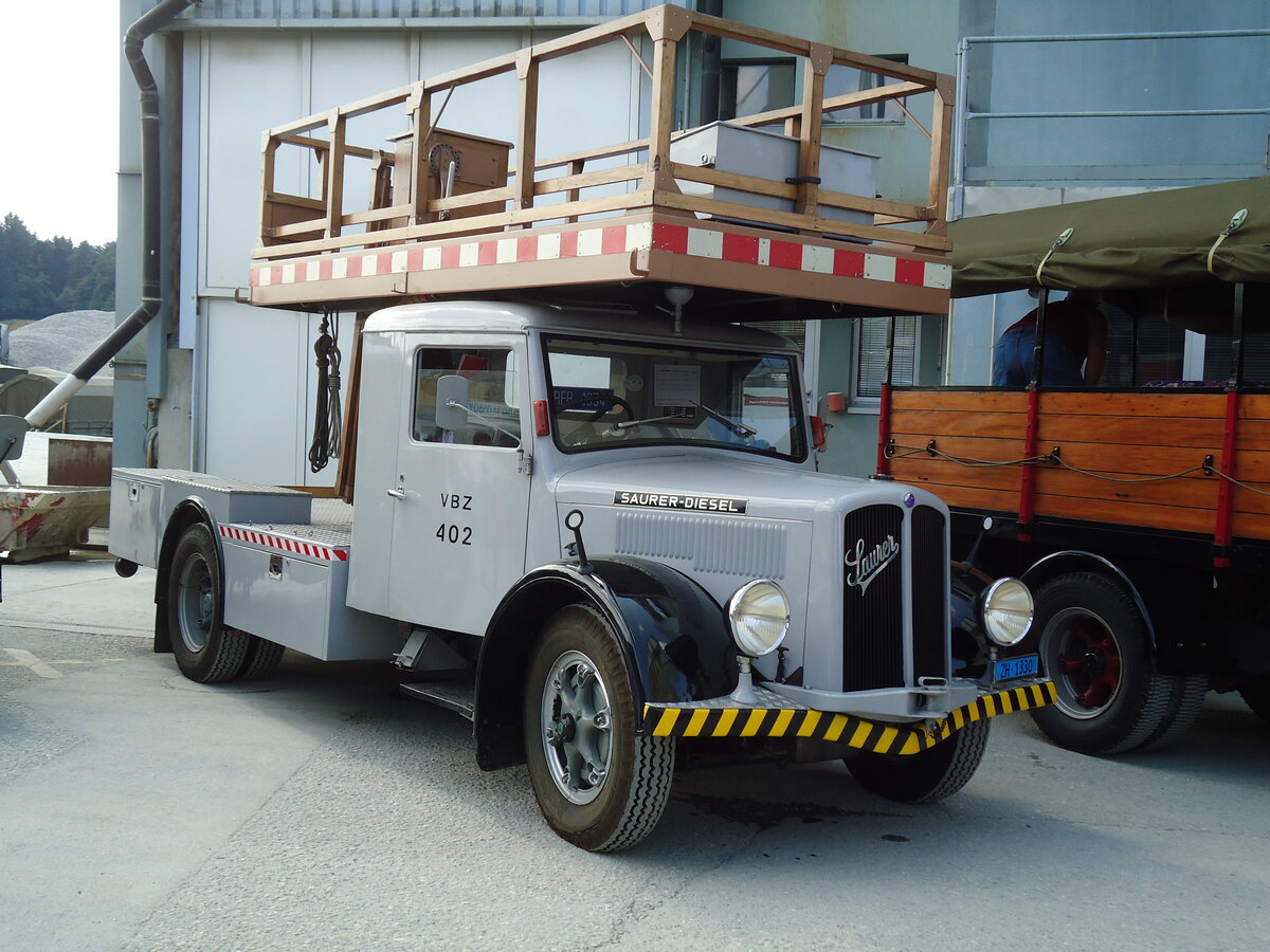 (146'762) - VBZ Z�rich - Nr. 402/ZH 1330 - Saurer am 31. August 2013 in Niederbipp, Saurertreffen