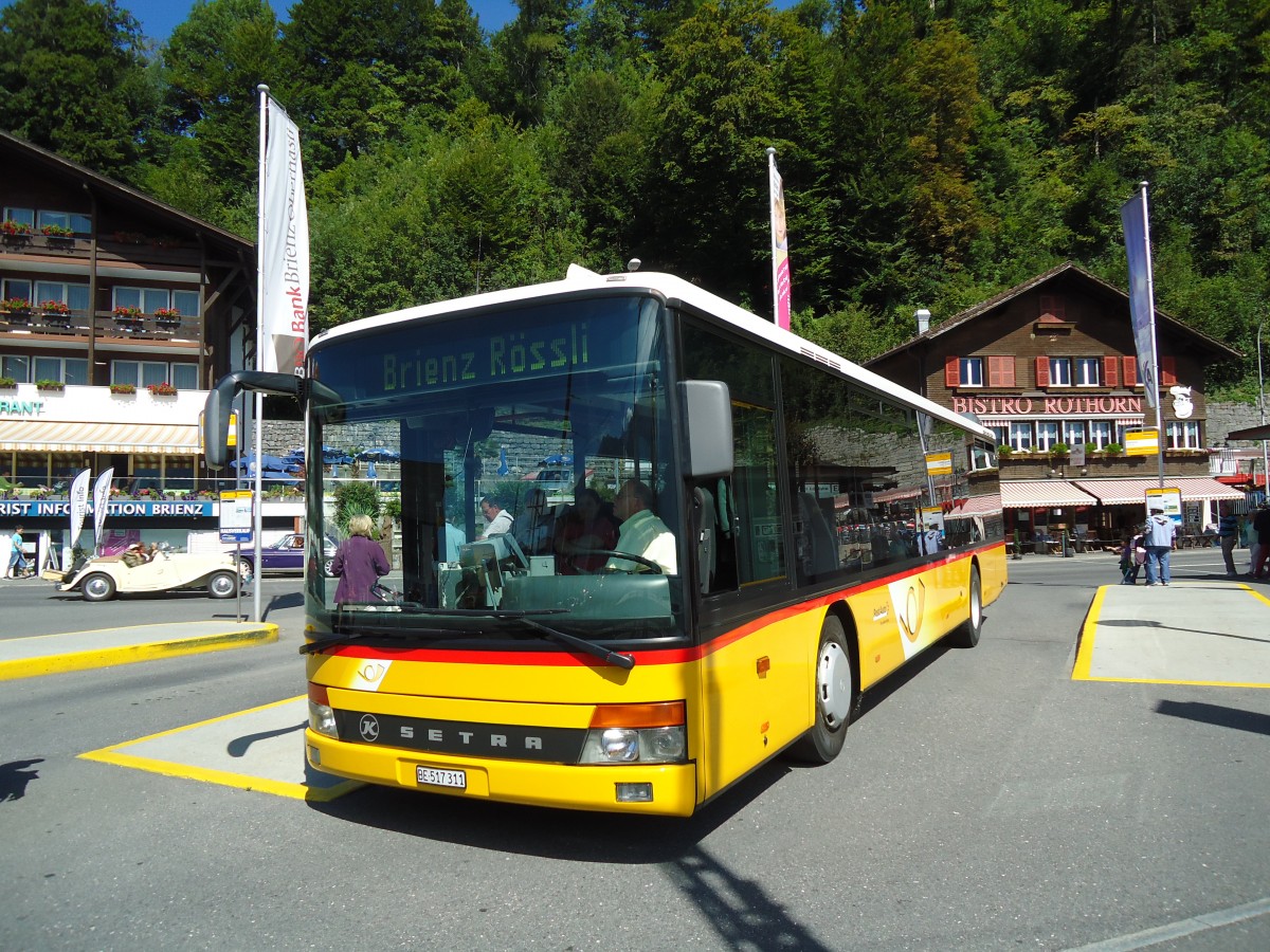 (146'978) - Fl�ck, Brienz - Nr. 2/BE 517'311 - Setra (ex AVBB Schwanden) am 2. September 2013 beim Bahnhof Brienz