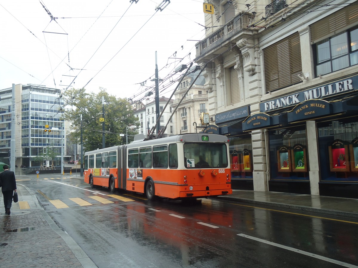 (147'168) - TPG Gen�ve - Nr. 666 - Saurer/Hess Gelenktrolleybus am 16. September 2013 in Gen�ve, Bel-Air