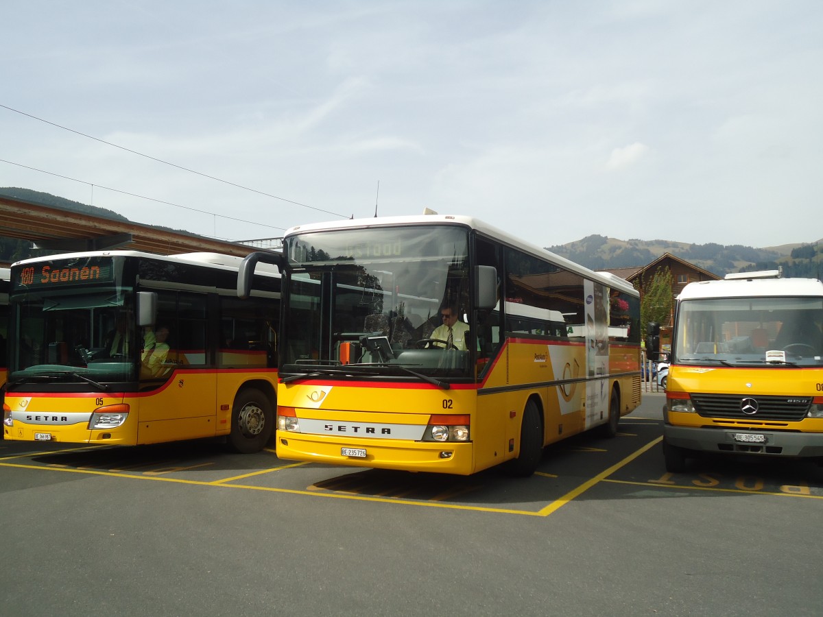 (147'392) - K�bli, Gstaad - Nr. 2/BE 235'726 - Setra am 28. September 2013 beim Bahnhof Gstaad