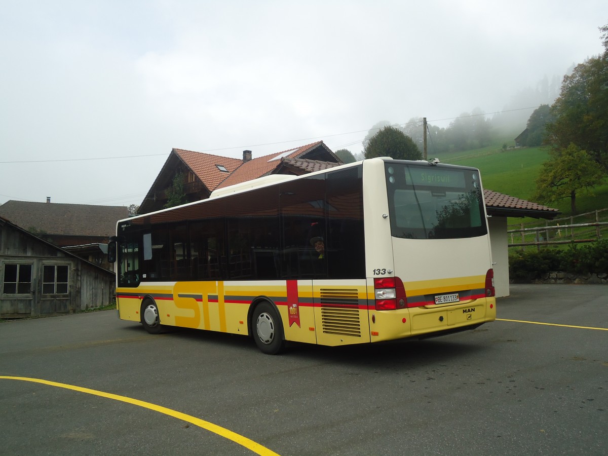 (147'410) - STI Thun - Nr. 133/BE 801'133 - MAN/G�ppel am 29. September 2013 in Schwanden, S�ge