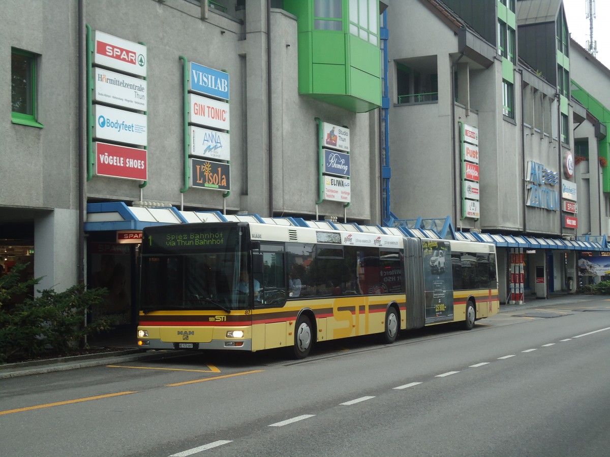 (147'421) - STI Thun - Nr. 87/BE 572'087 - MAN am 30. September 2013 in Thun, Postbr�cke