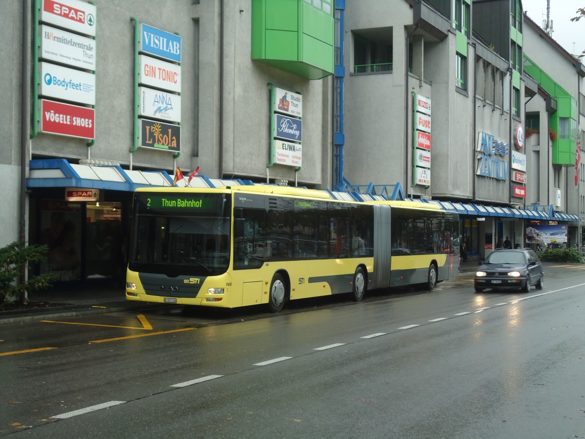 (147'503) - STI Thun - Nr. 146/BE 801'146 - MAN am 10. Oktober 2013 in Thun, Postbr�cke
