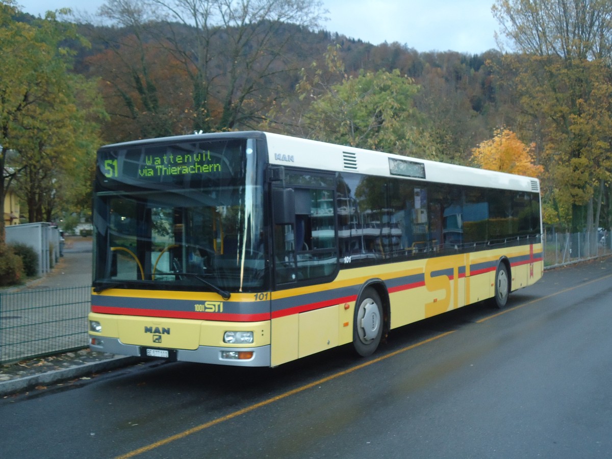 (147'597) - STI Thun - Nr. 101/BE 577'101 - MAN am 5. November 2013 bei der Schiffl�ndte Thun