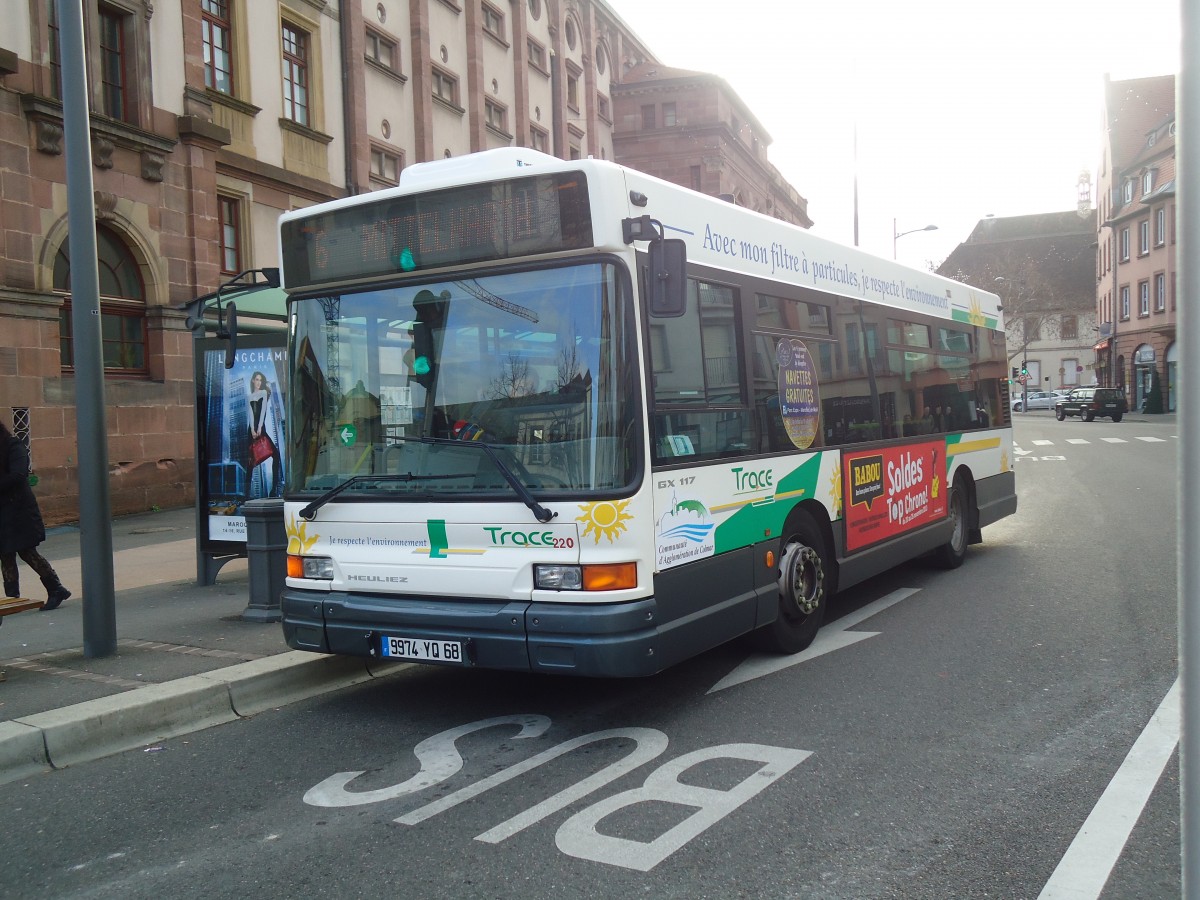 (148'202) - TRACE Colmar - Nr. 220/9974 YQ 68 - Heuliez (ex Nr. 160) am 7. Dezember 2013 in Colmar, Th��tre