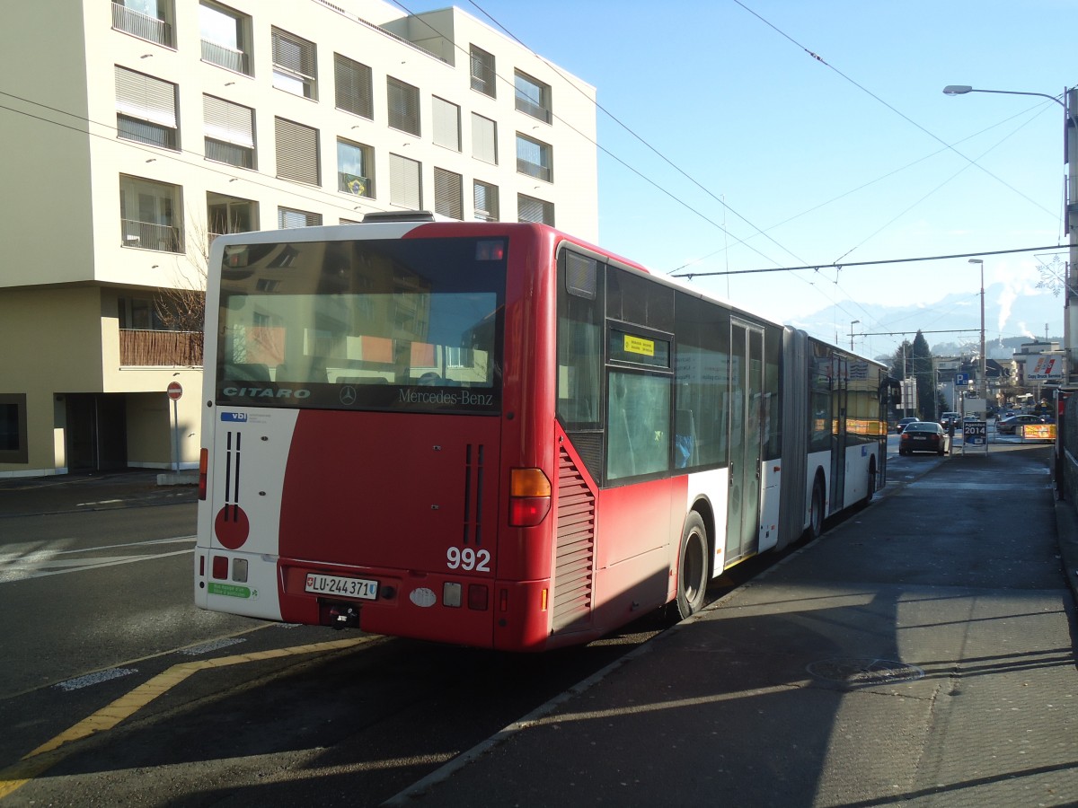 (148'531) - VBL Luzern - Nr. 992/LU 244'371 - Mercedes (ex TPF Fribourg Nr. 139) am 27. Dezember 2013 in Emmenbr�cke, Sprengi