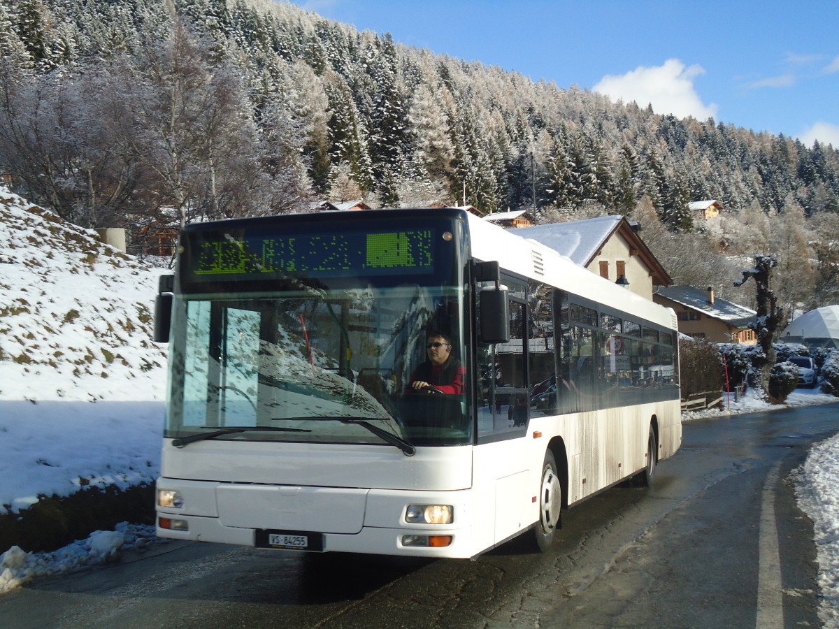 (148'572) - Buchard, Leytron - Nr. 95/VS 84'255 - MAN (ex TN Neuch�tel Nr. 221) am 29. Dezember 2013 in Ovronnaz, La Crois�e