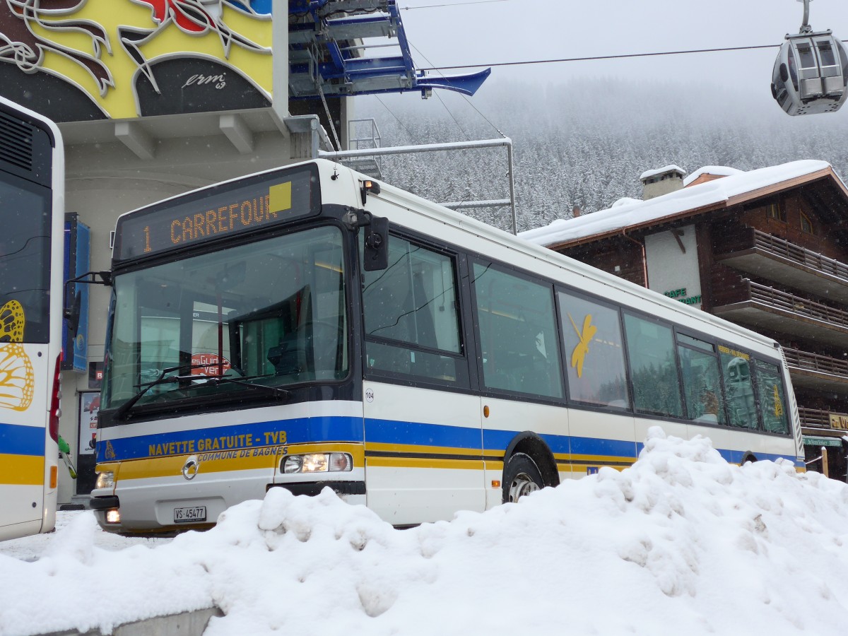 (148'726) - TMR Martigny - Nr. 104/VS 45'477 - Irisbus am 2. Februar 2014 in Verbir, M�dran