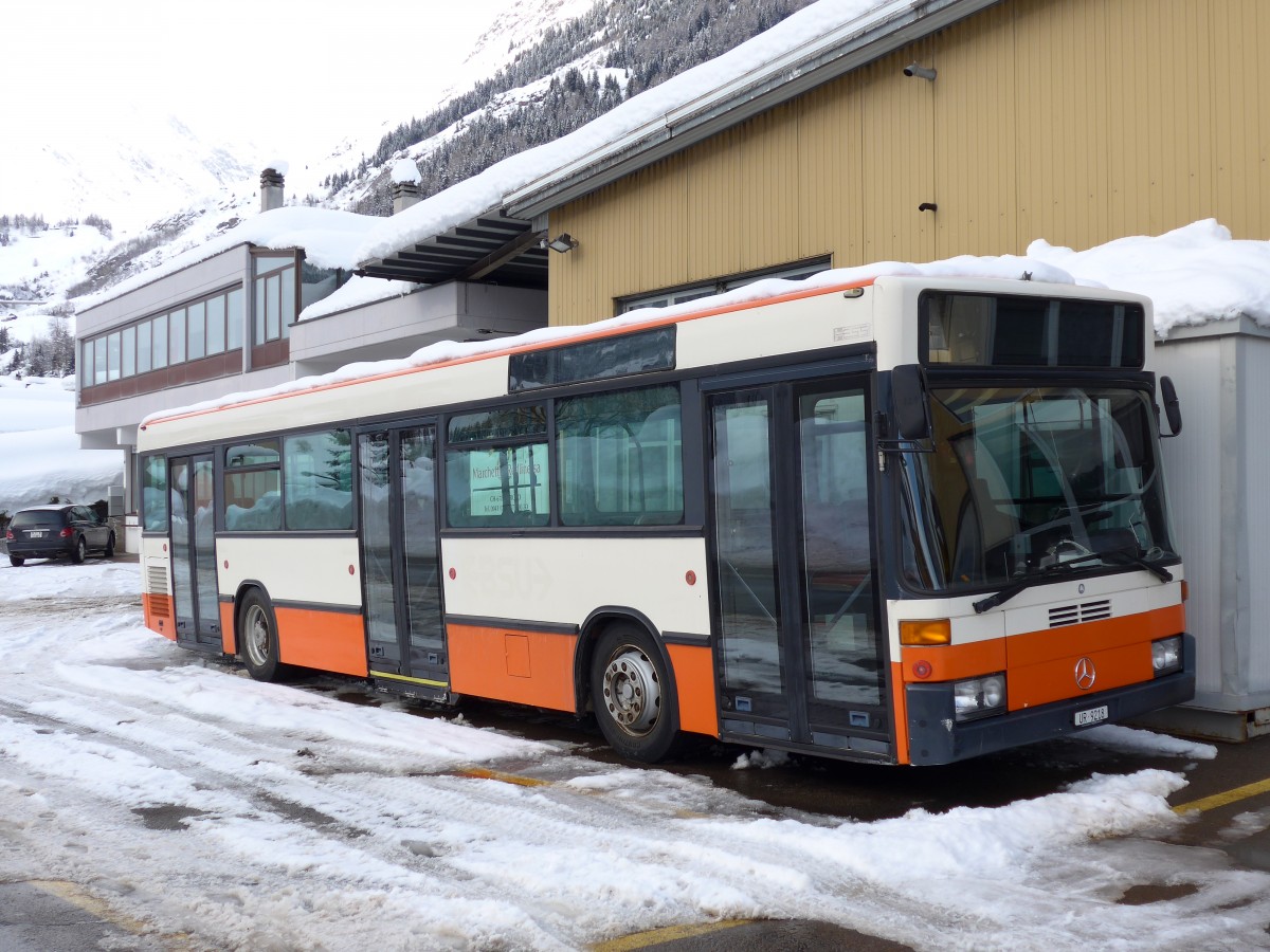 (148'807) - Meyer, G�schenen - UR 9218 - Mercedes (ex BSU Solothurn Nr. 65; ex BSU Solothurn Nr. 59) am 9. Februar 2014 in Airolo, Garage Marchetti