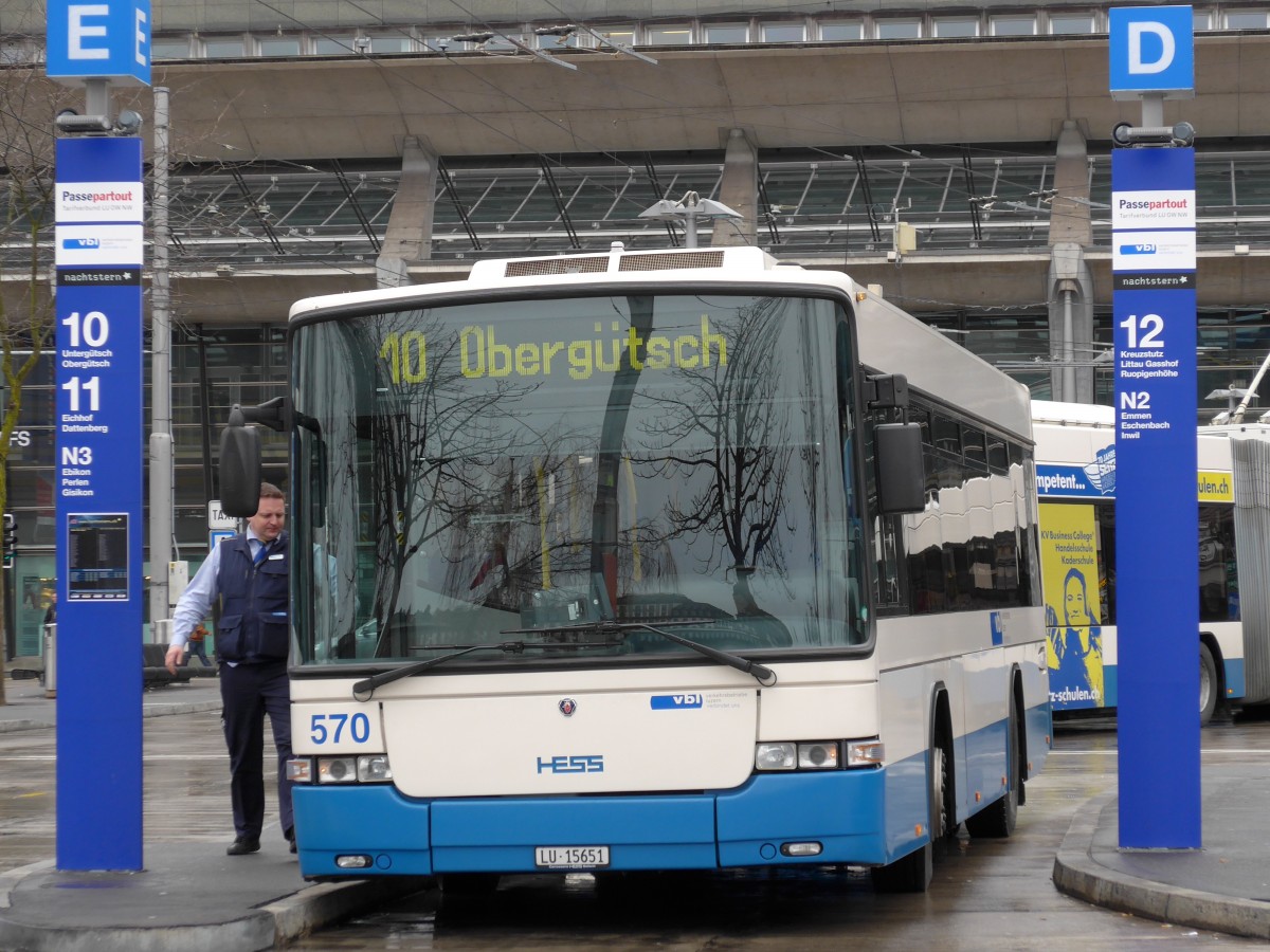 (148'875) - VBL Luzern - Nr. 570/LU 15'651 - Scania/Hess am 16. Februar 2014 beim Bahnhof Luzern