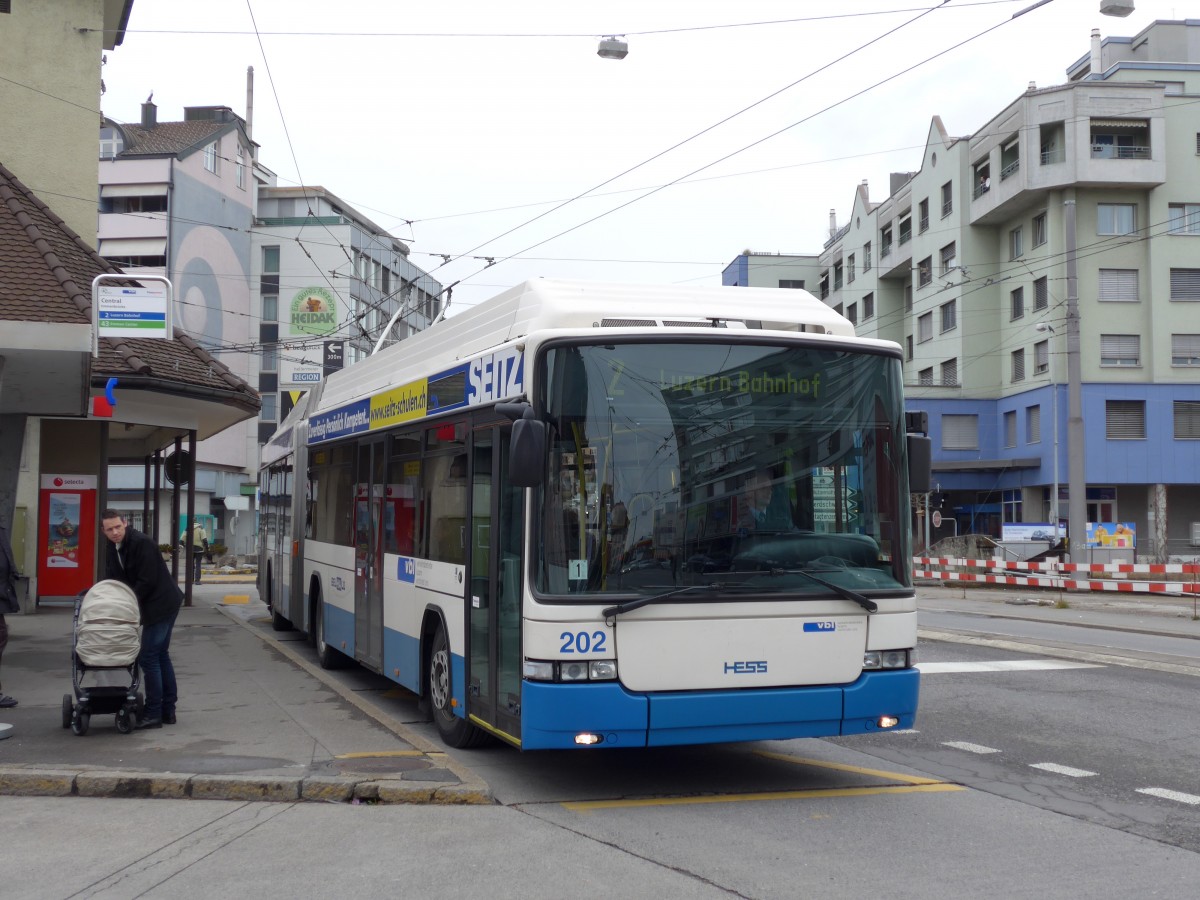 (148'985) - VBL Luzern - Nr. 202 - Hess/Hess Gelenktrolleybus am 16. Februar 2014 in Emmenbr�cke, Centralplatz