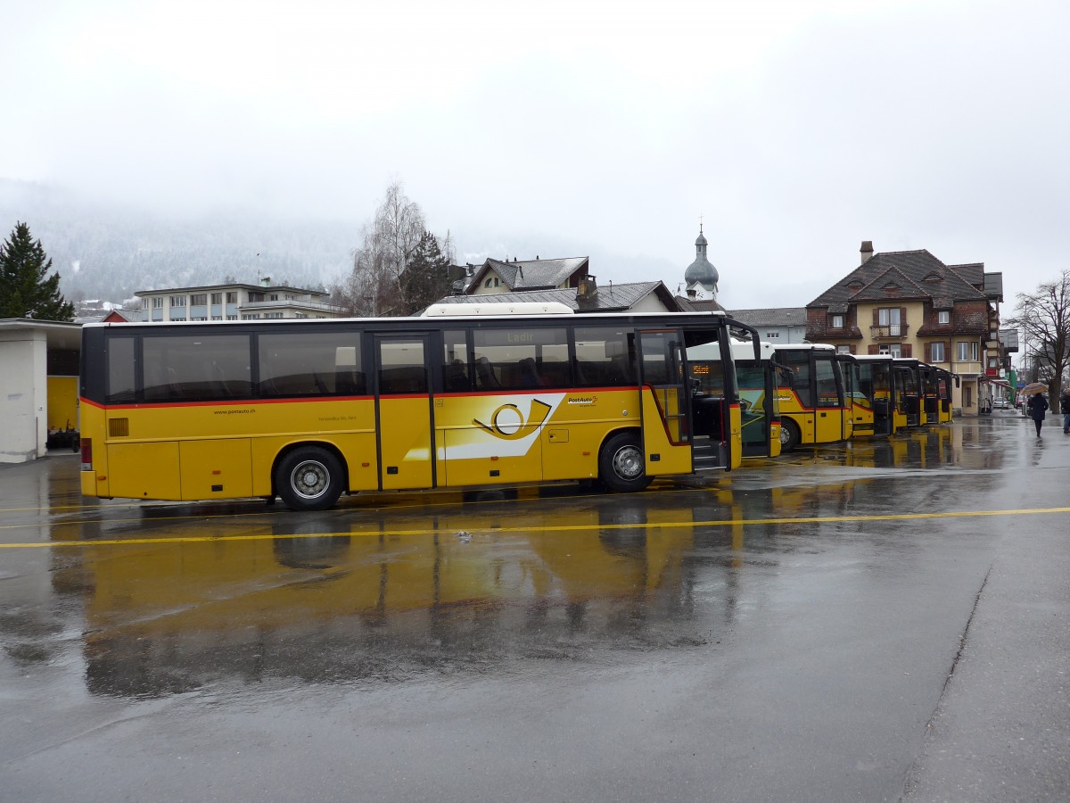 (149'101) - Fontana, Ilanz - Nr. 17/GR 3325 - Volvo (ex Nr. 12) am 1. M�rz 2014 beim Bahnhof Ilanz