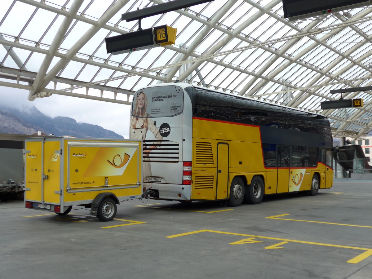 (149'113) - PostAuto Graub�nden - GR 162'999 - Neoplan am 1. M�rz 2014 in Chur, Postautostation