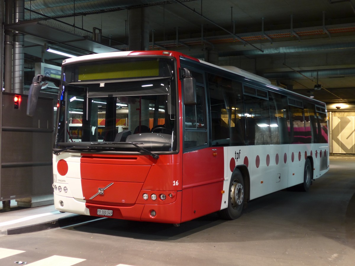 (149'273) - TPF Fribourg - Nr. 16/FR 300'349 - Volvo am 9. M�rz 2014 in Fribourg, Busbahnhof