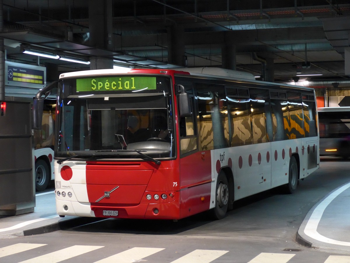 (149'274) - TPF Fribourg - Nr. 75/FR 300'229 - Volvo am 9. M�rz 2014 in Fribourg, Busbahnhof