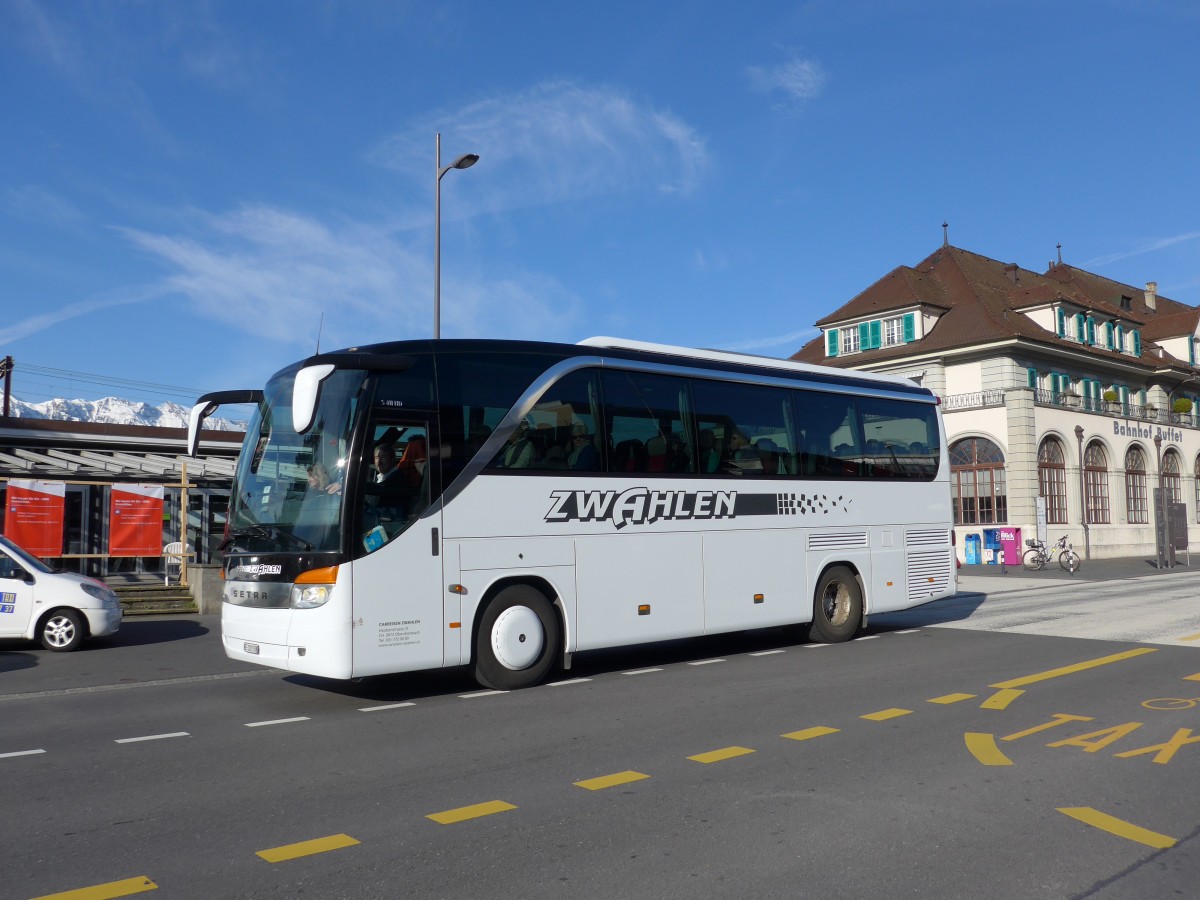 (149'394) - Zwahlen, Oberdiessbach - BE 120'159 - Setra am 29. M�rz 2014 beim Bahnhof Thun