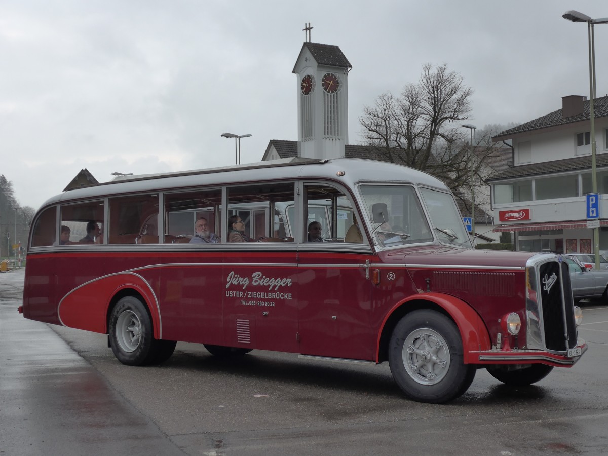 (149'588) - Biegger, Uster - Nr. 2/GL 1393 - Saurer/Lauber (ex T�l�verbier, Verbier Nr. 2; ex Weerkbus; ex Rey, Ayent) am 6. April 2014 beim Bahnhof Bauma