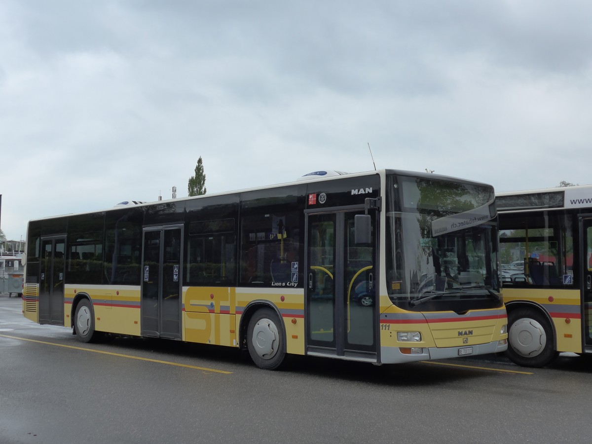(149'698) - STI Thun - Nr. 111/BE 700'111 - MAN am 21. April 2014 bei der Schiffl�ndte Thun