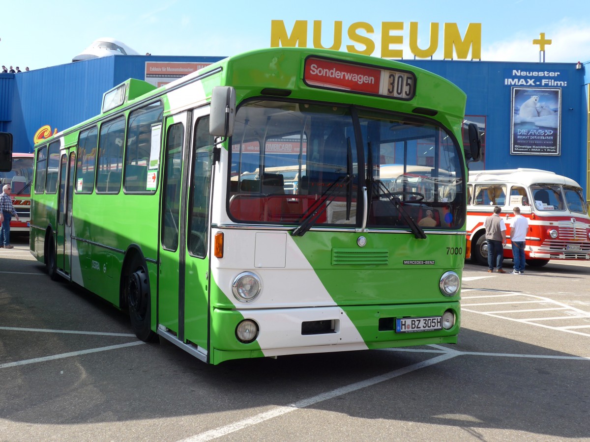 (149'805) - �STRA Hannover - Nr. 7000/H-BZ 305H - Mercedes am 25. April 2014 in Sinsheim, Museum