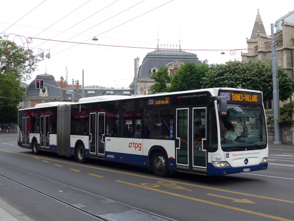 (150'779) - TPG Gen�ve - Nr. 114/GE 960'497 - Mercedes am 26. Mai 2014 in Gen�ve, Place des Vingt-Deux-Cantons 