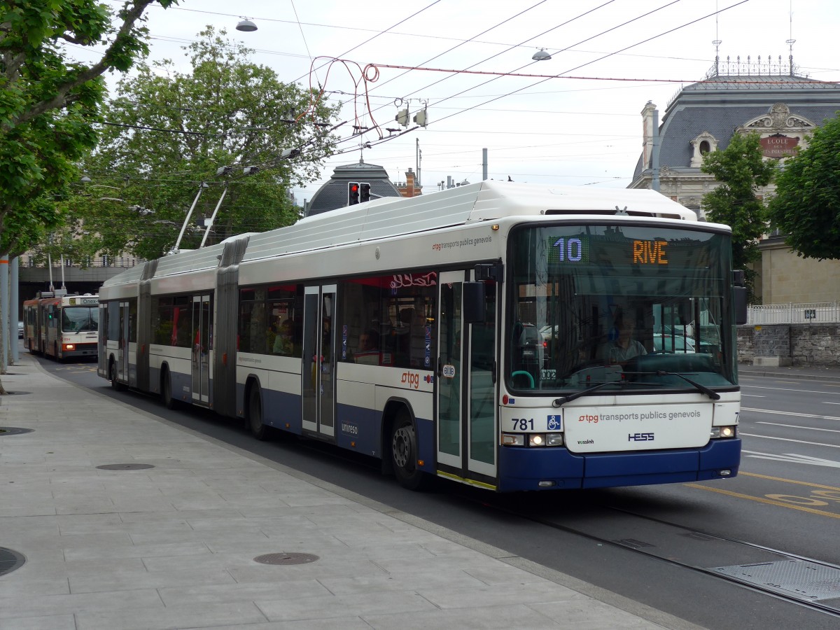(150'796) - TPG Gen�ve - Nr. 781 - Hess/Hess Doppelgelenktrolleybus am 26. Mai 2014 in Gen�ve, Place des Vingt-Deux-Cantons