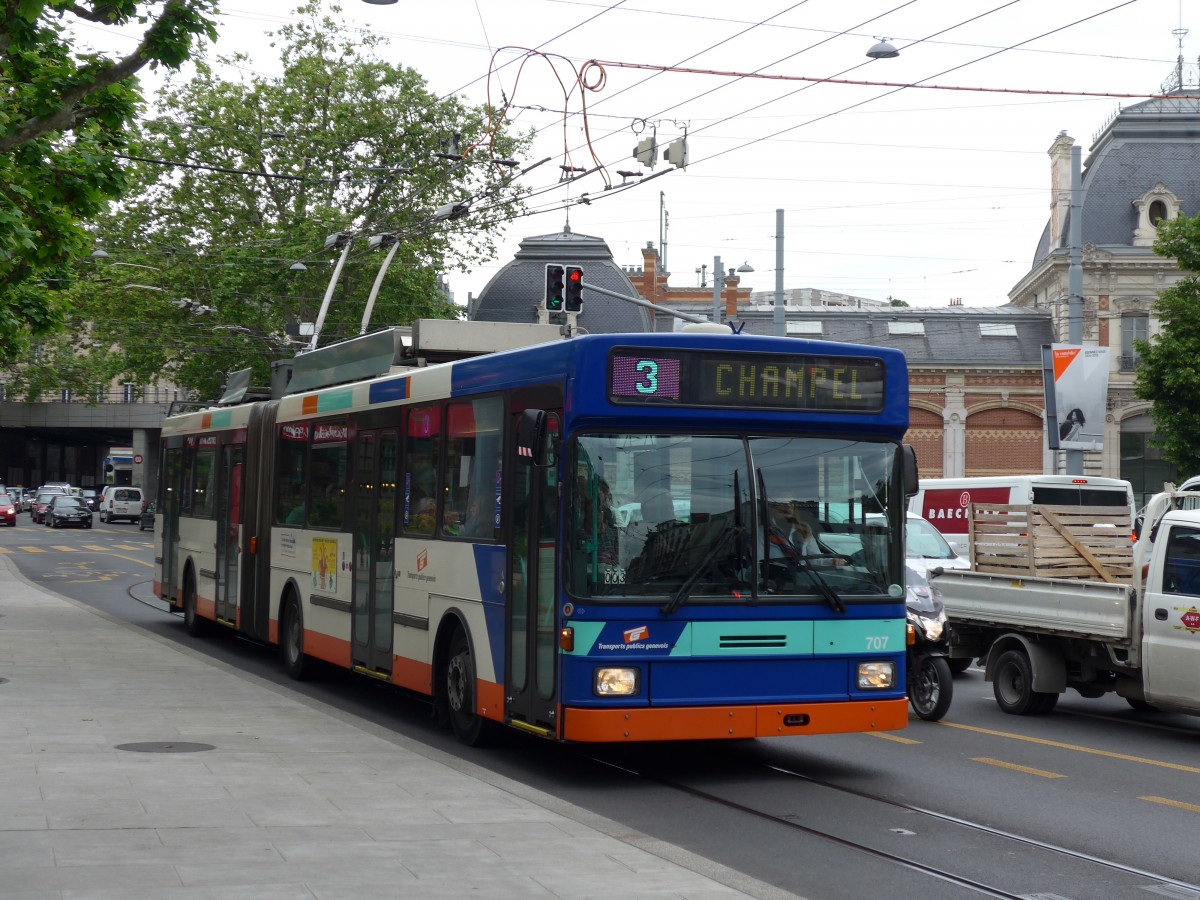 (150'830) - TPG Gen�ve - Nr. 707 - NAW/Hess Gelenktrolleybus am 26. Mai 2014 in Gen�ve, Place des Vingt-Deux-Cantons