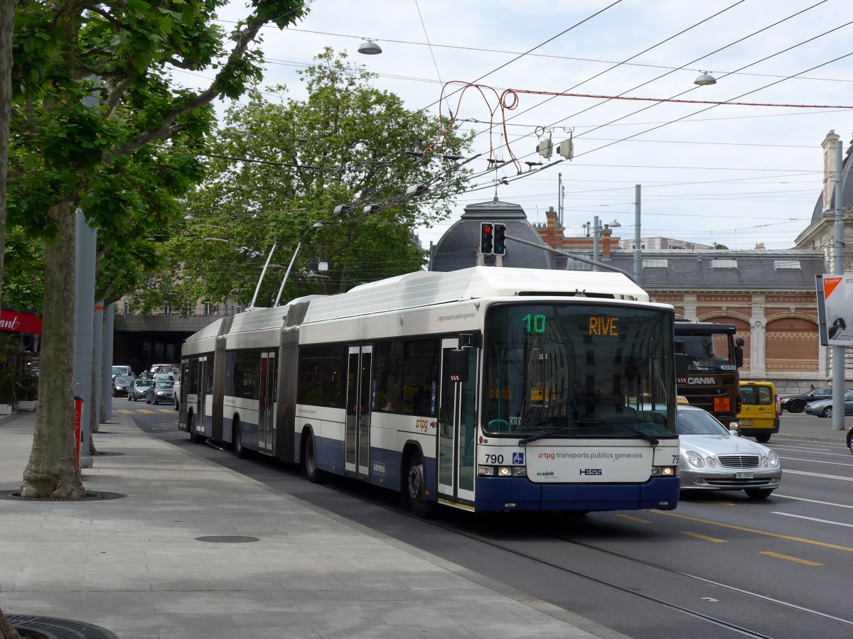 (150'869) - TPG Gen�ve - Nr. 790 - Hess/Hess Doppelgelenktrolleybus am 26. Mai 2014 in Gen�ve, Place des Vingt-Deux-Cantons