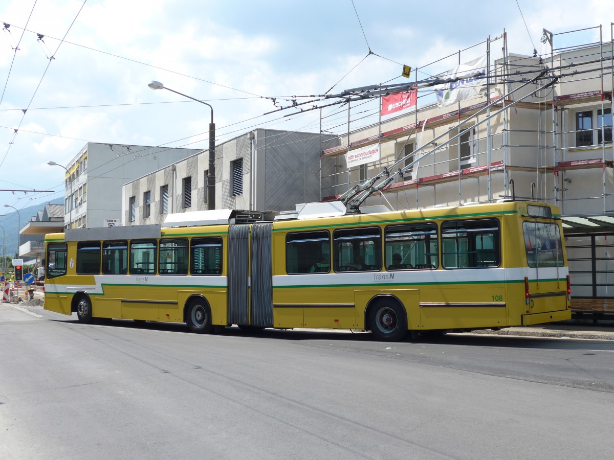 (151'488) - transN, La Chaux-de-Fonds - Nr. 108 - NAW/Hess Gelenktrolleybus (ex TN Neuch�tel Nr. 108) am 12. Juni 2014 beim Bahnhof Marin