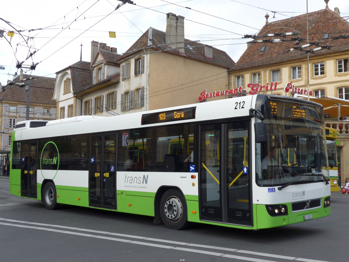 (151'497) - transN, La Chaux-de-Fonds - Nr. 212/NE 89'212 - Volvo (ex TN Neuch�tel Nr. 212) am 12. Juni 2014 in Neuch�tel, Place Pury