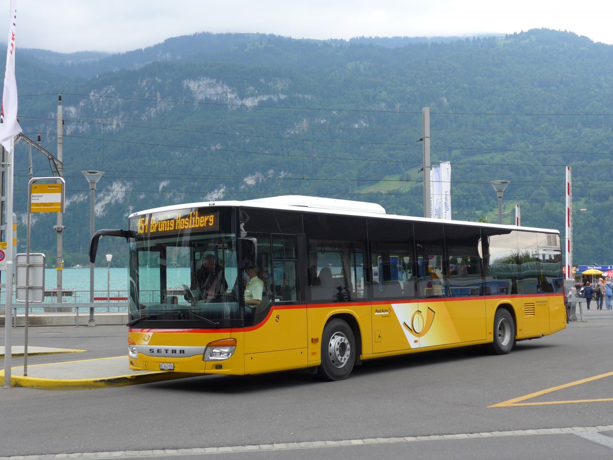(151'565) - Fl�ck, Brienz - Nr. 8/BE 643'926 - Setra am 15. Juni 2014 beim Bahnhof Brienz