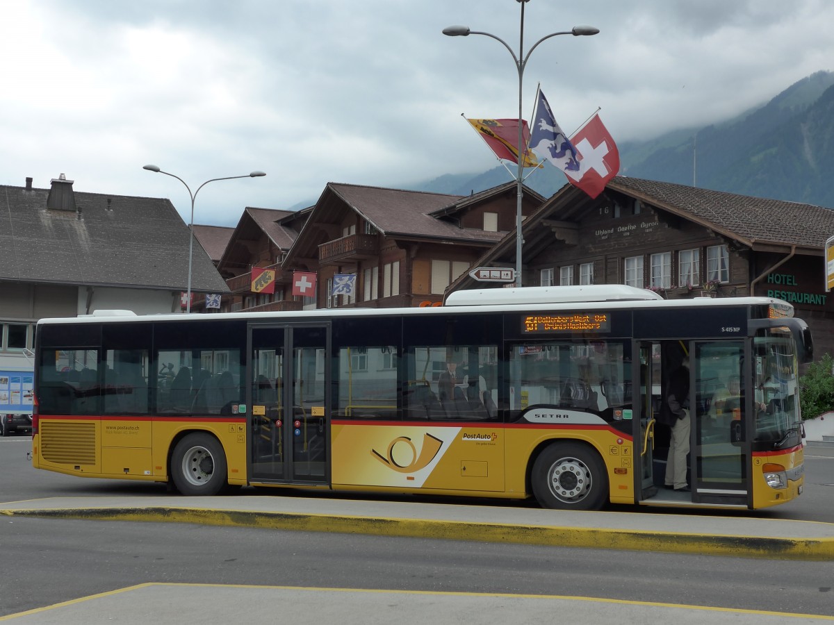 (151'566) - Fl�ck, Brienz - Nr. 8/BE 643'926 - Setra am 15. Juni 2014 beim Bahnhof Brienz