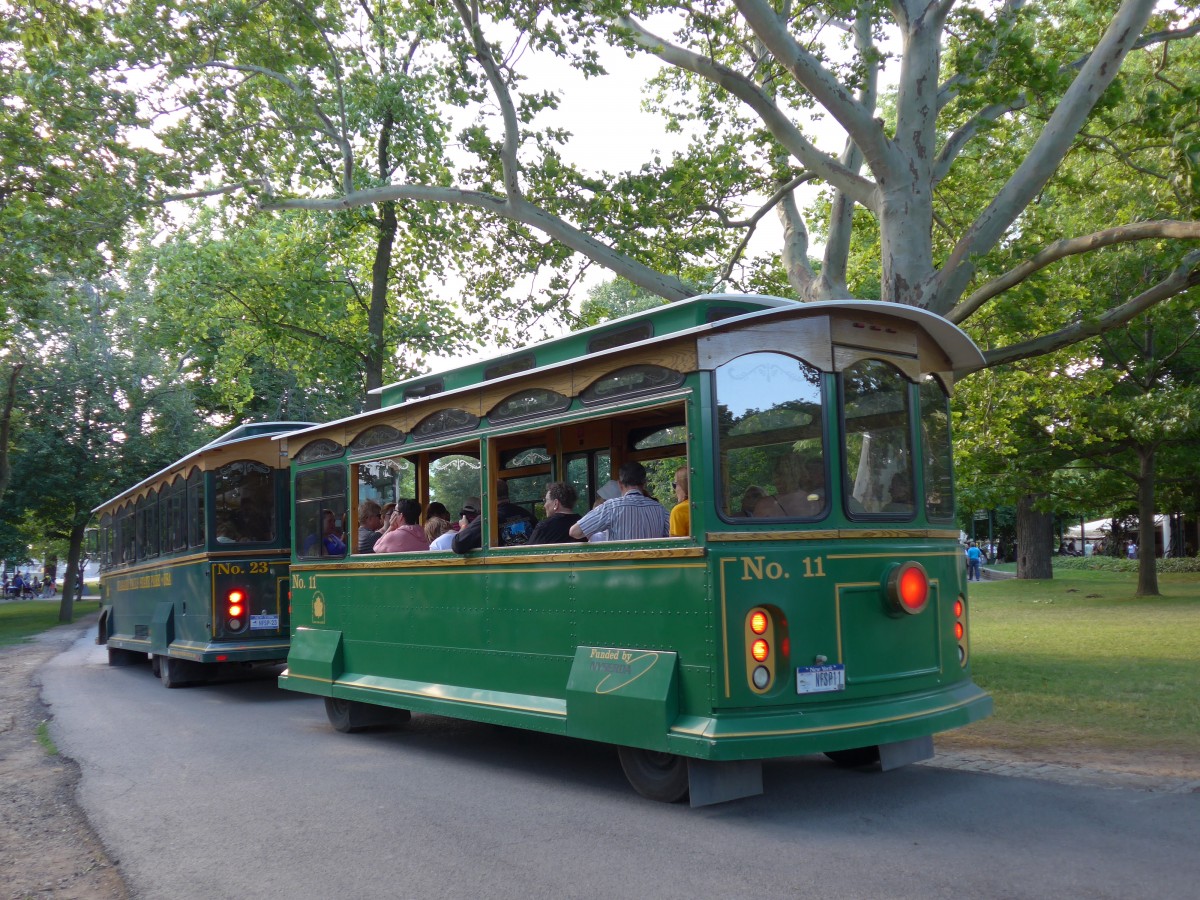 (152'802) - Niagara Falls State Park, Niagara Falls - Nr. 11/NFSP 11 - ??? Personenanh�nger am 15. Juli 2014 in Niagara Falls