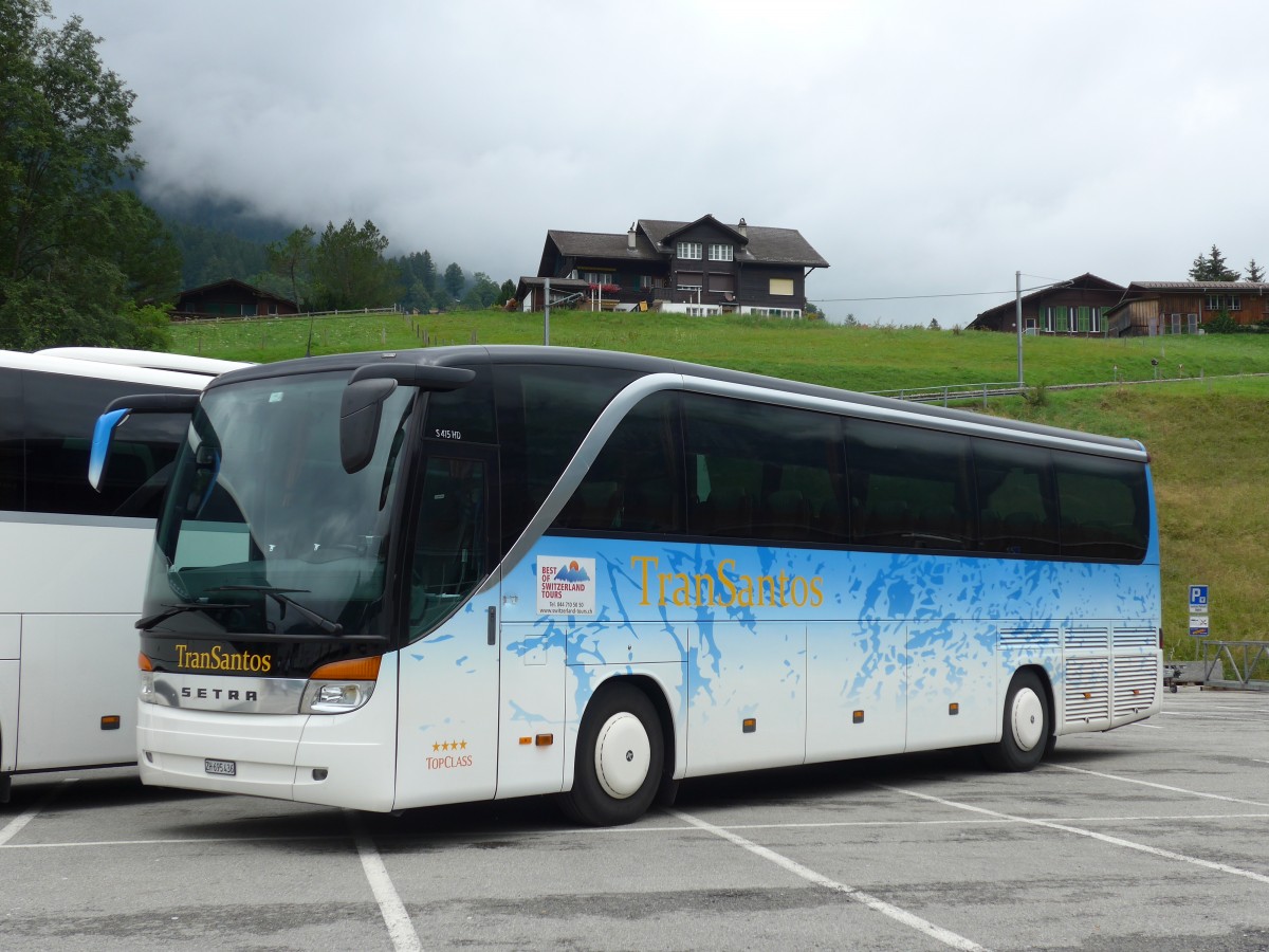 (153'580) - TranSantos, Sch�fflisdorf - ZH 695'436 - Setra am 3. August 2014 in Grindelwald, Grund