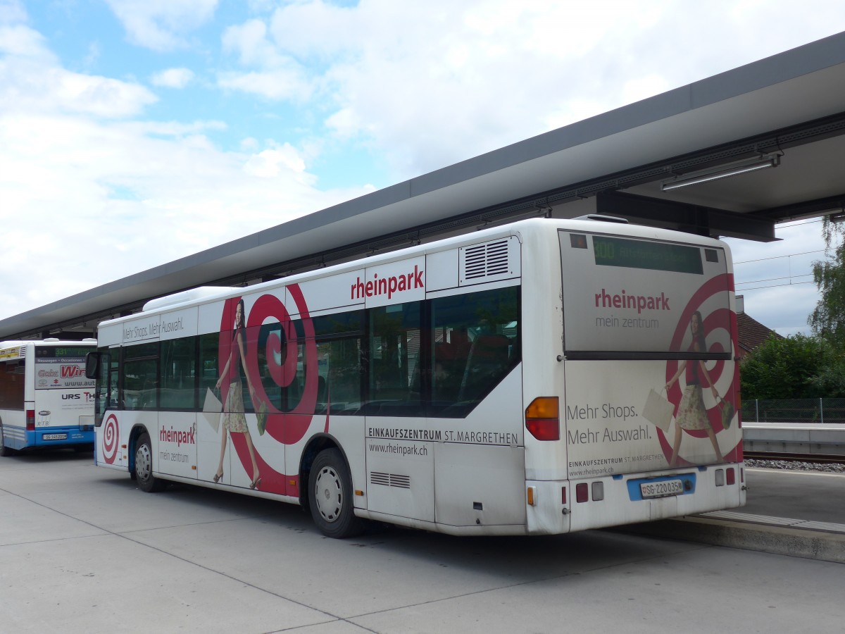 (153'756) - RTB Altst�tten - Nr. 55/SG 220'035 - Mercedes am 16. August 2014 beim Bahnhof Altst�tten