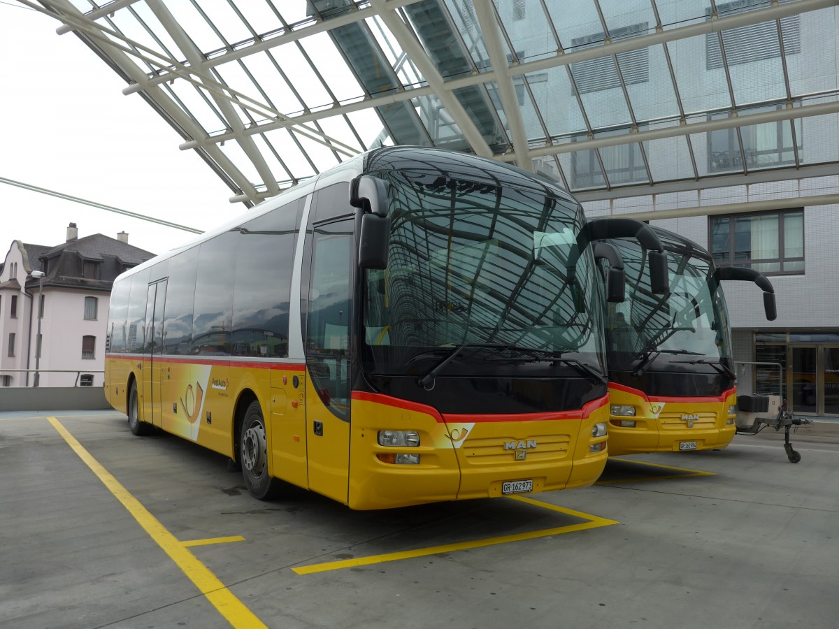 (155'126) - PostAuto Graub�nden - GR 162'973 - MAN am 13. September 2014 in Chur, Postautostation