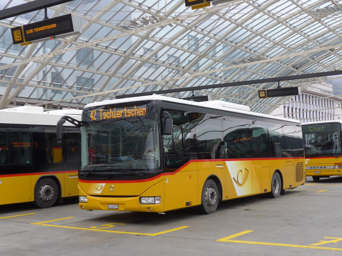 (155'142) - PostAuto Graub�nden - GR 168'877 - Irisbus am 13. September 2014 in Chur, Postautostation