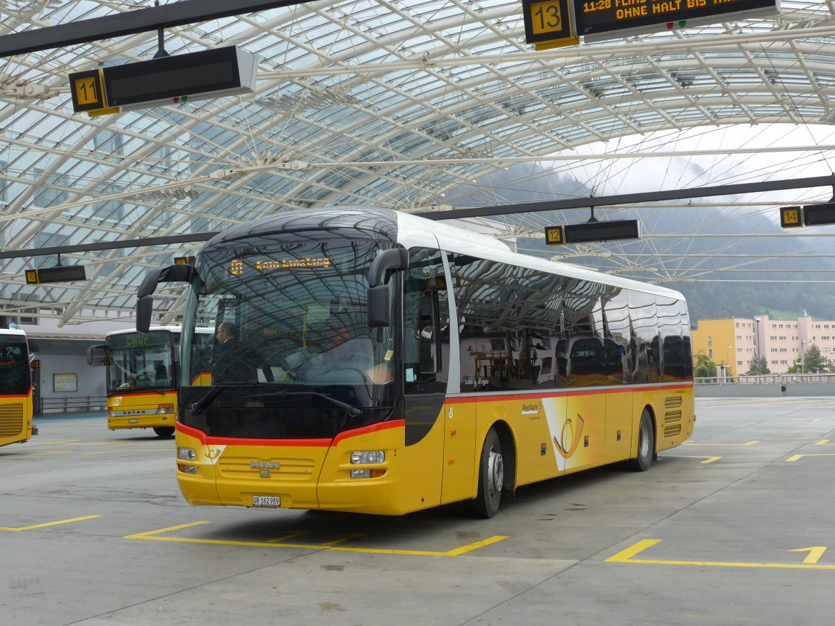 (155'143) - PostAuto Graub�nden - GR 162'989 - MAN am 13. September 2014 in Chur, Postautostation
