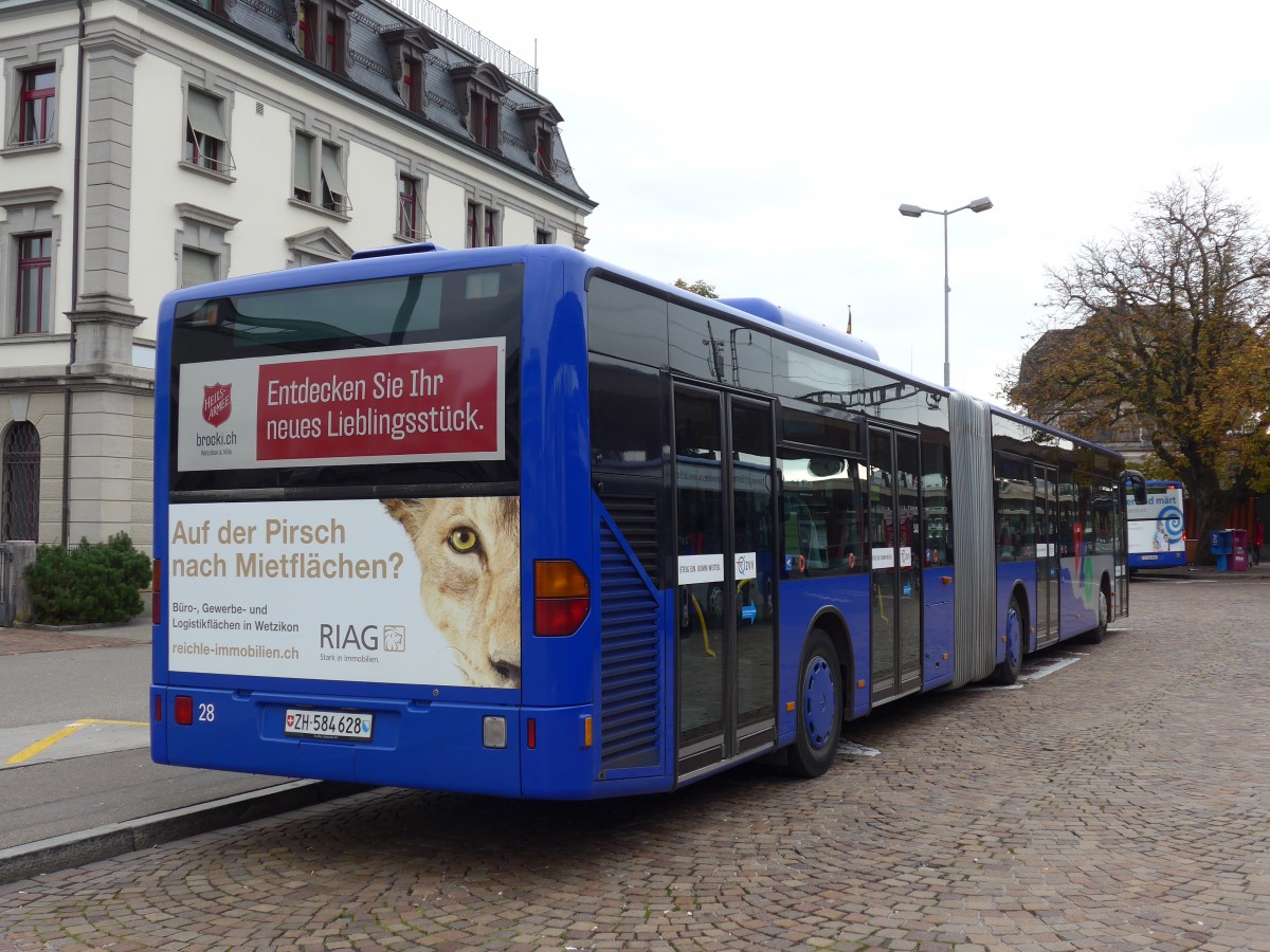 (156'195) - VZO Gr�ningen - Nr. 28/ZH 584'628 - Mercedes am 28. Oktober 2014 beim Bahnhof Wetzikon