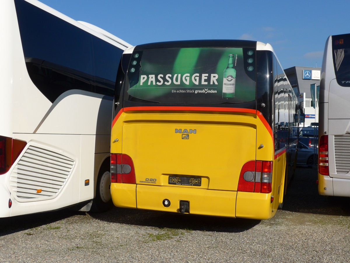 (156'465) - PostAuto Graub�nden - (GR 162'995) - MAN am 7. November 2014 in Kloten, EvoBus