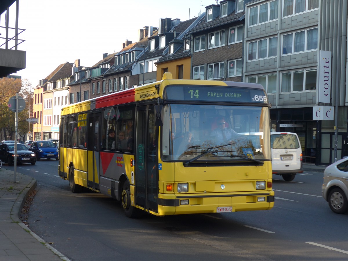 (157'177) - Aus Belgien: TEC Li�ge - Nr. 5.655/YXG-825 - Renault am 21. November 2014 beim Hauptbahnhof Aachen