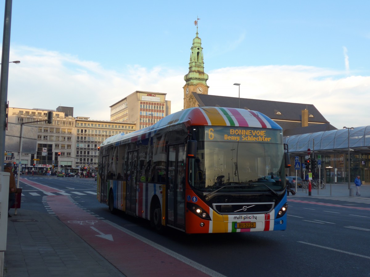 (157'409) - AVL Luxembourg - Nr. 296/BU 5225 - Volvo am 22. November 2014 beim Bahnhof Luxembourg