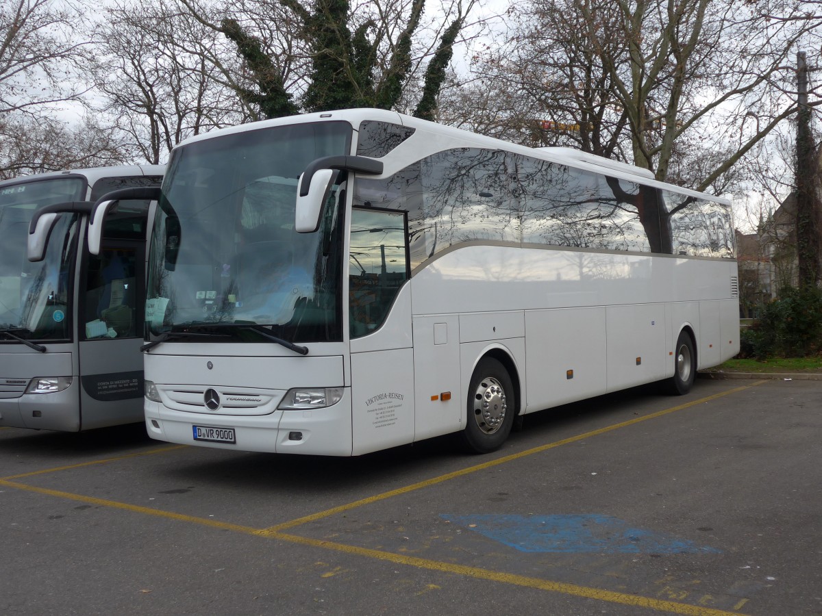 (157'745) - Aus Deutschland: Wilhelm, D�sseldorf - D-VR 9000 - Mercedes am 14. Dezember 2014 in Z�rich, Sihlquai
