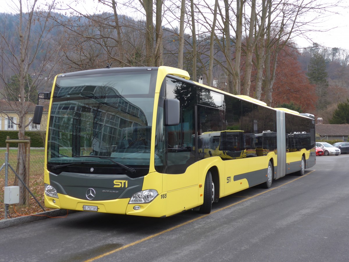 (157'827) - STI Thun - Nr. 165/BE 752'165 - Mercedes am 16. Dezember 2014 bei der Schiffl�ndte Thun