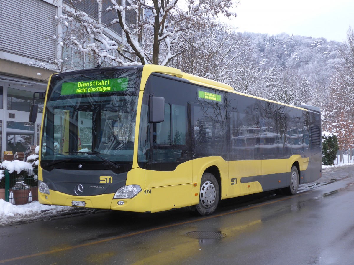 (158'040) - STI Thun - Nr. 174/BE 752'174 - Mercedes am 31. Dezember 2014 bei der Schiffl�ndte Thun