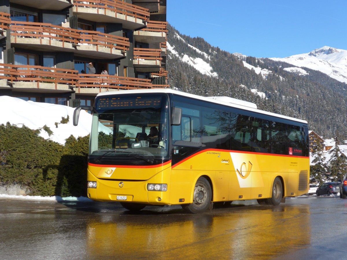 (158'073) - Buchard, Leytron - VS 84'251 - Irisbus (ex Nr. 251) am 1. Januar 2015 in Anz�re, T�l�cabine