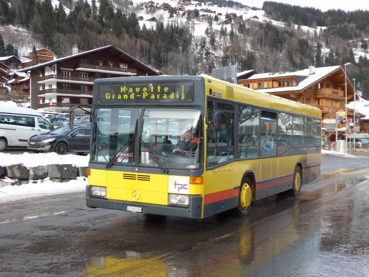 (158'129) - TPC Aigle - Nr. 52/VS 353'316 - Mercedes (ex AAGL Liestal Nr. 52) am 2. Januar 2015 beim Bahnhof Champ�ry