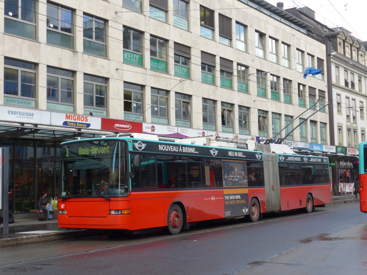 (158'982) - VB Biel - Nr. 87 - NAW/Hess Gelenktrolleybus am 2. M�rz 2015 in Biel, Guisanplatz