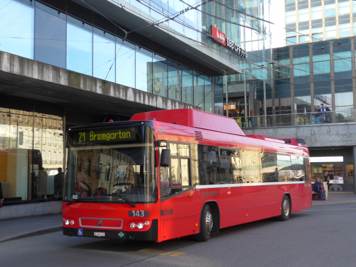 (159'051) - Bernmobil, Bern - Nr. 143/BE 661'143 - Volvo am 9. M�rz 2015 beim Bahnhof Bern